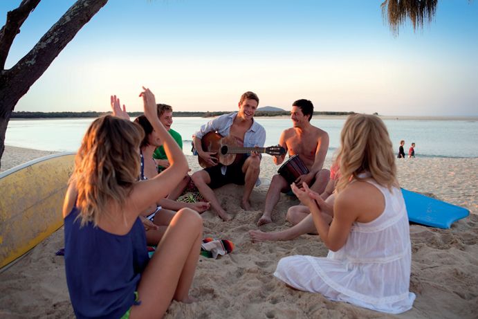 Best Beaches in Cairns Surrounding Area for Backpackers